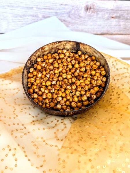 Crispy Air-Fried Chickpeas Knusprig gebackene, würzige Kichererbsen aus der Heißluftfritteuse, ein leckerer, gesunder Snack!